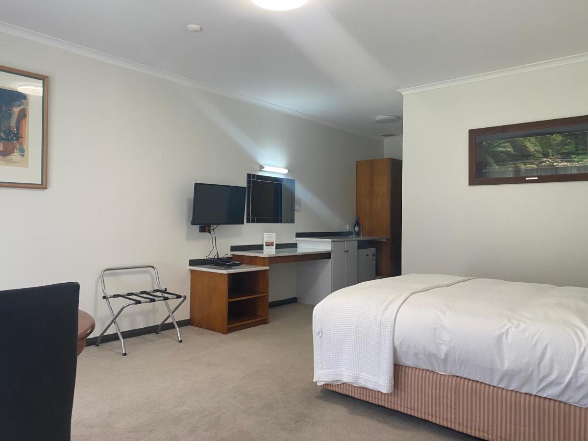 Country Plaza Halls Gap Exterior photo