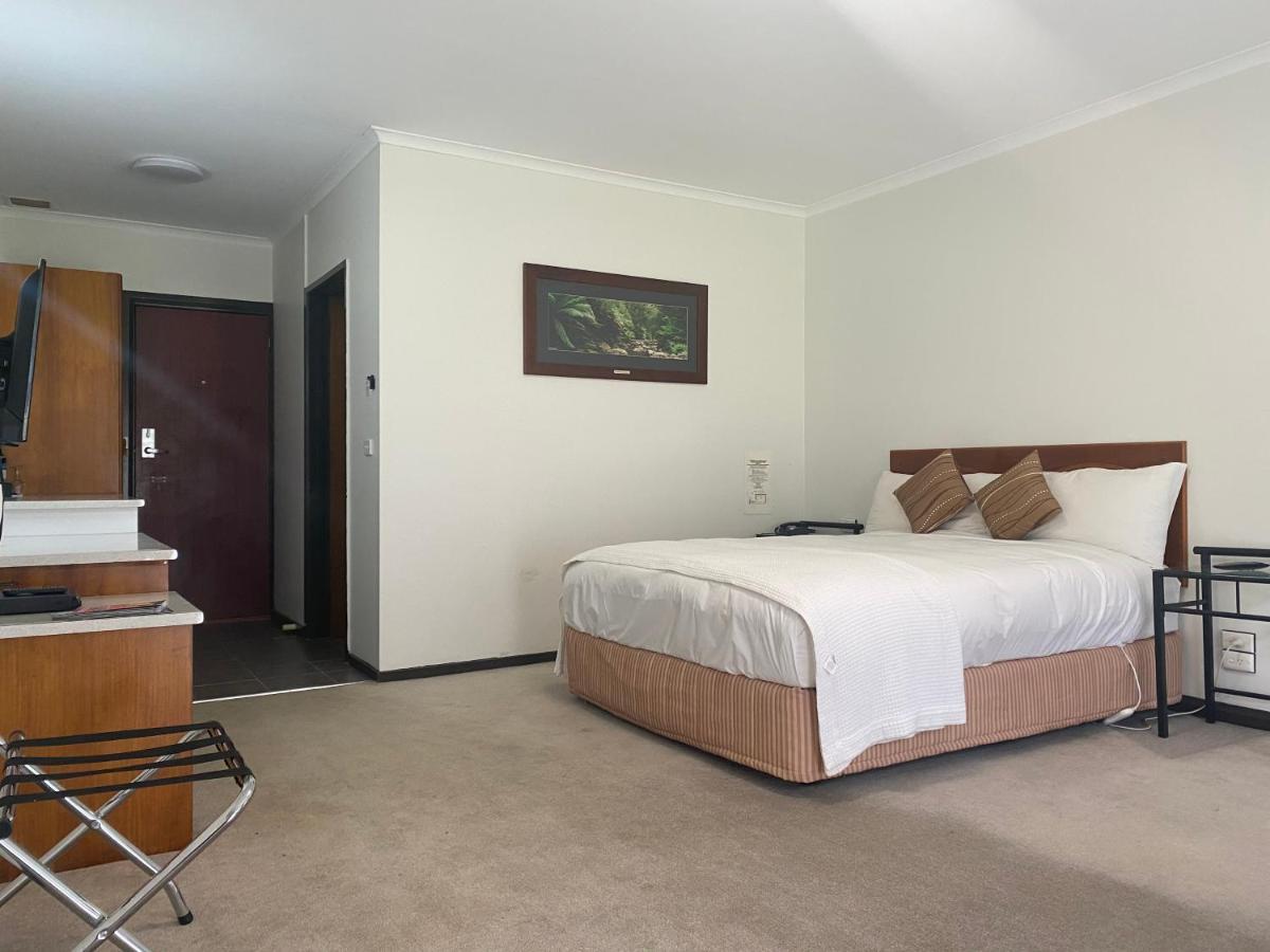Country Plaza Halls Gap Exterior photo
