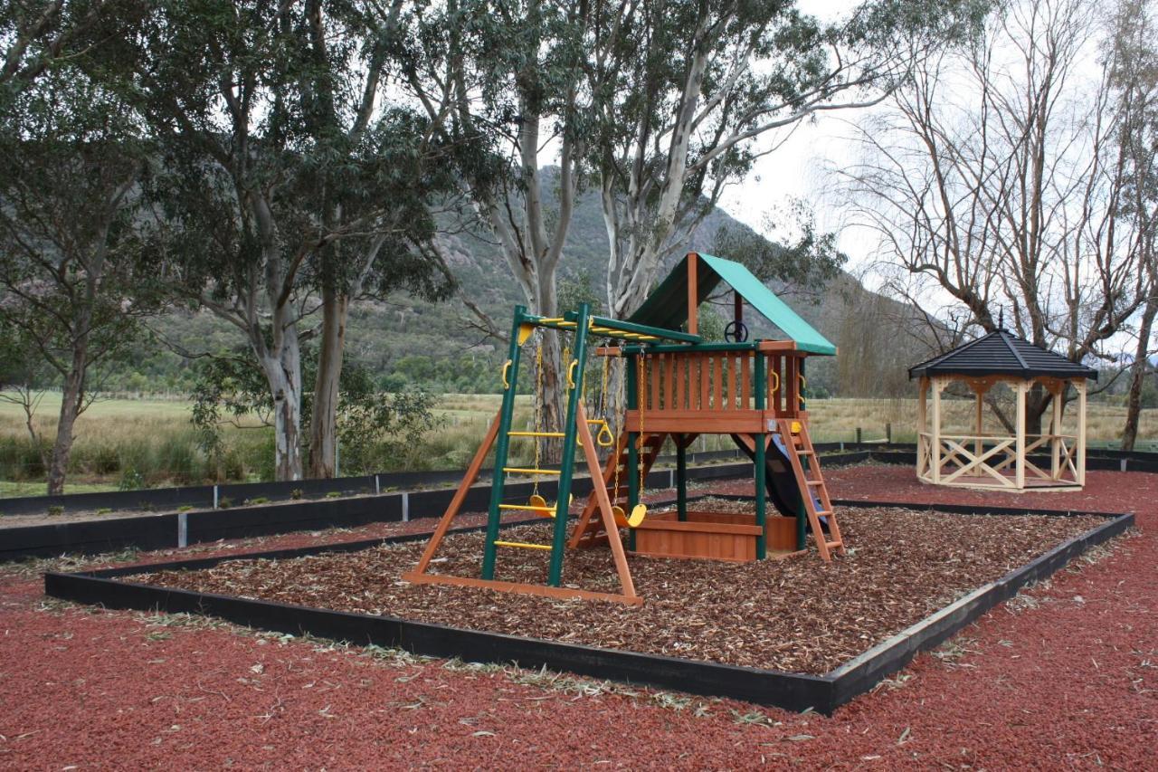 Country Plaza Halls Gap Exterior photo
