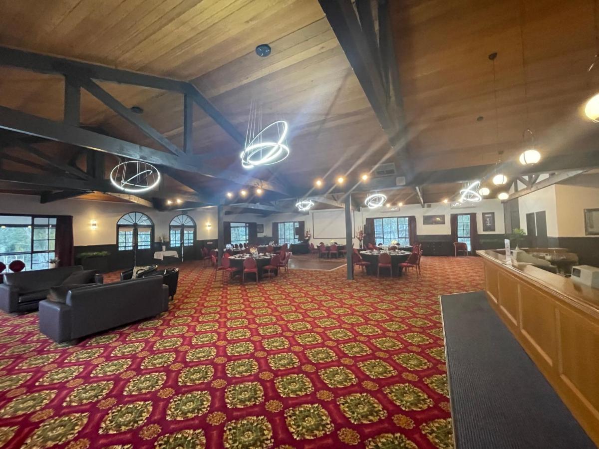 Country Plaza Halls Gap Exterior photo