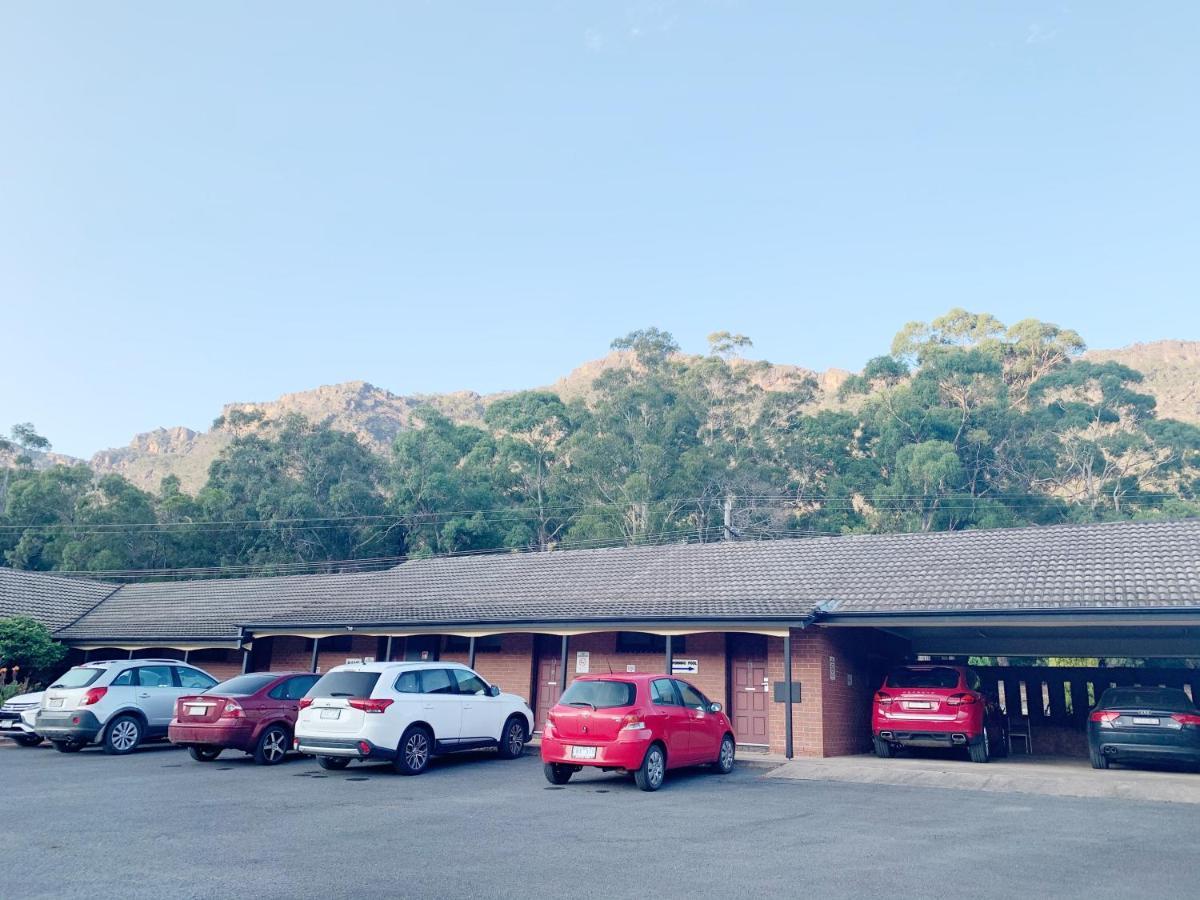Country Plaza Halls Gap Exterior photo