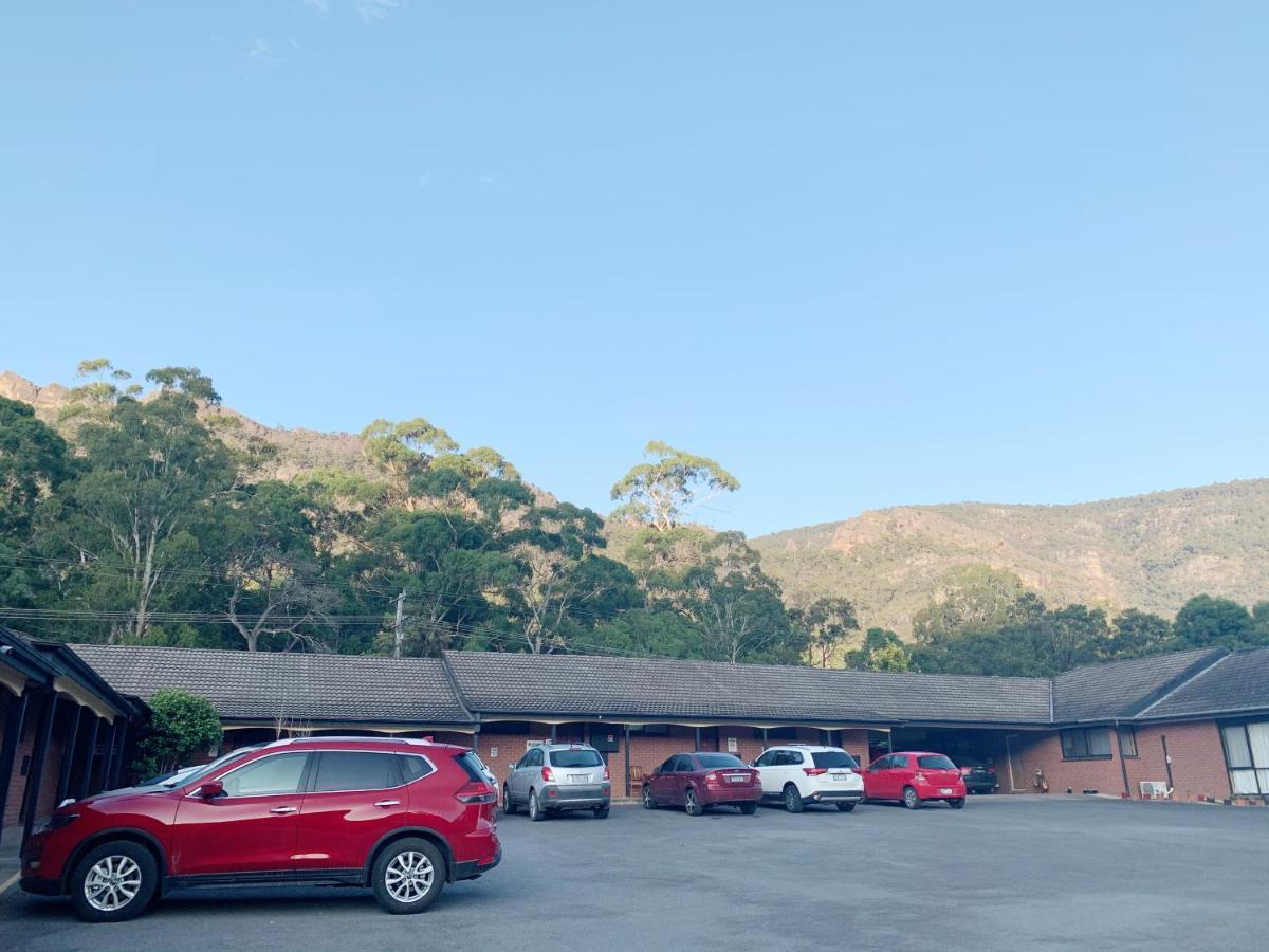 Country Plaza Halls Gap Exterior photo