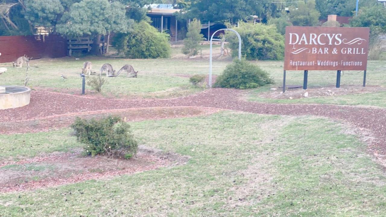 Country Plaza Halls Gap Exterior photo